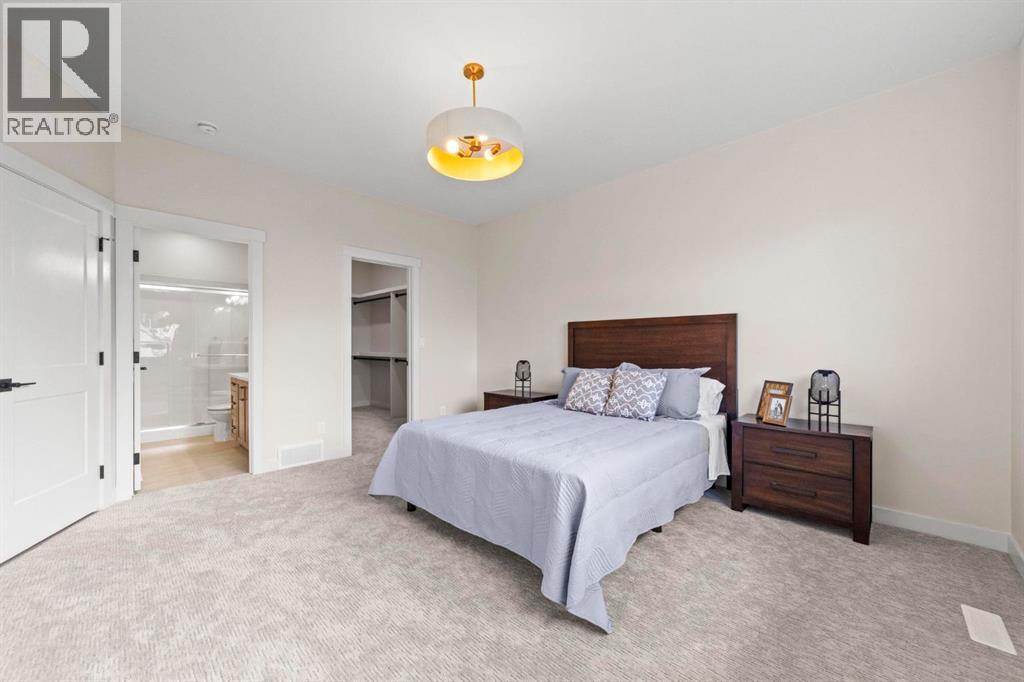 7501 38A Avenue - 14
