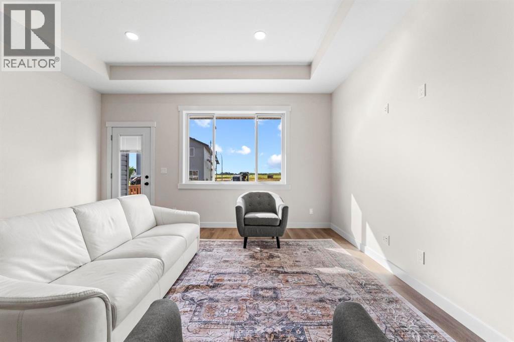 7501 38A Avenue - 10