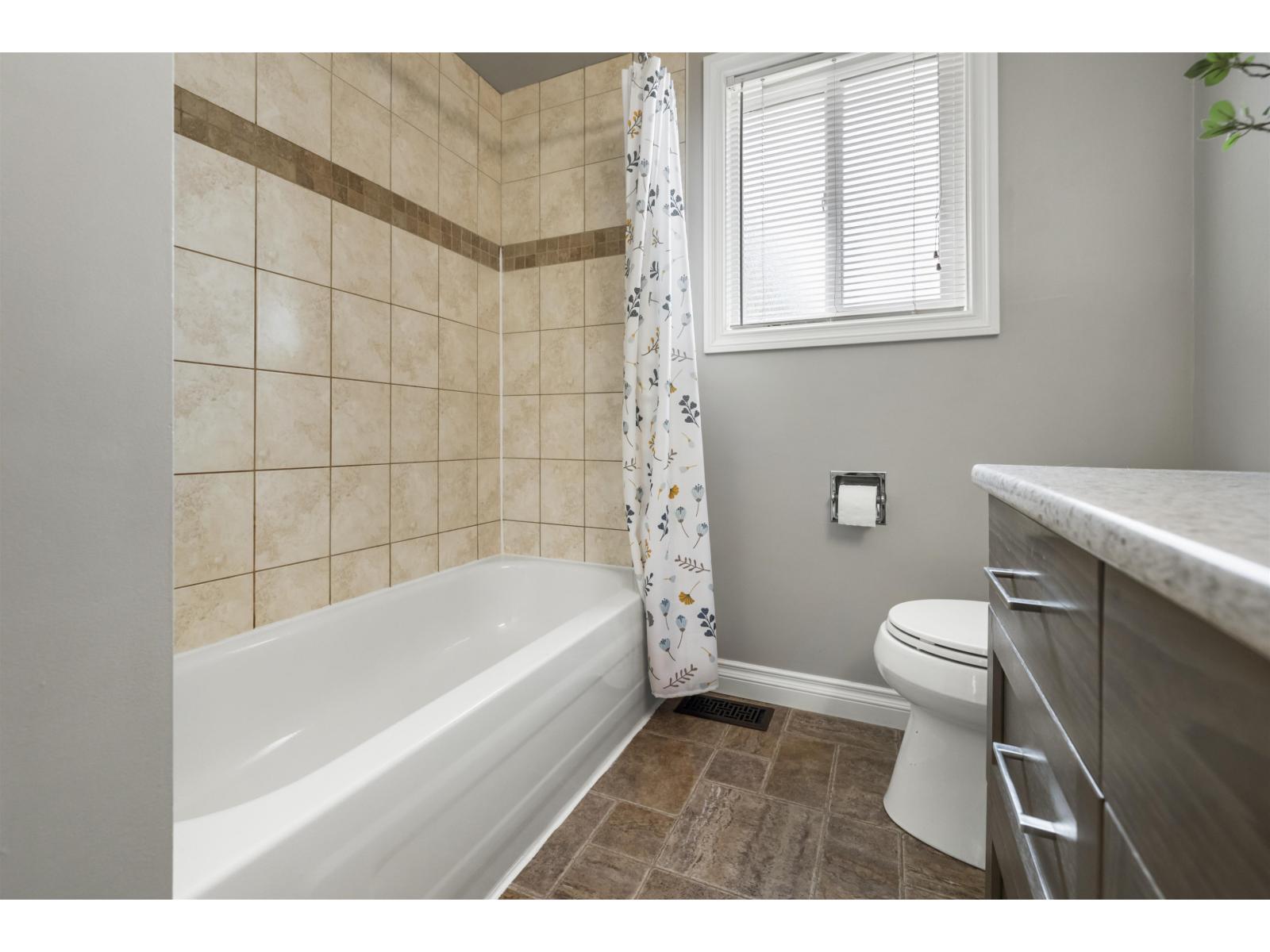 2454 ALADDIN CRESCENT, Abbotsford