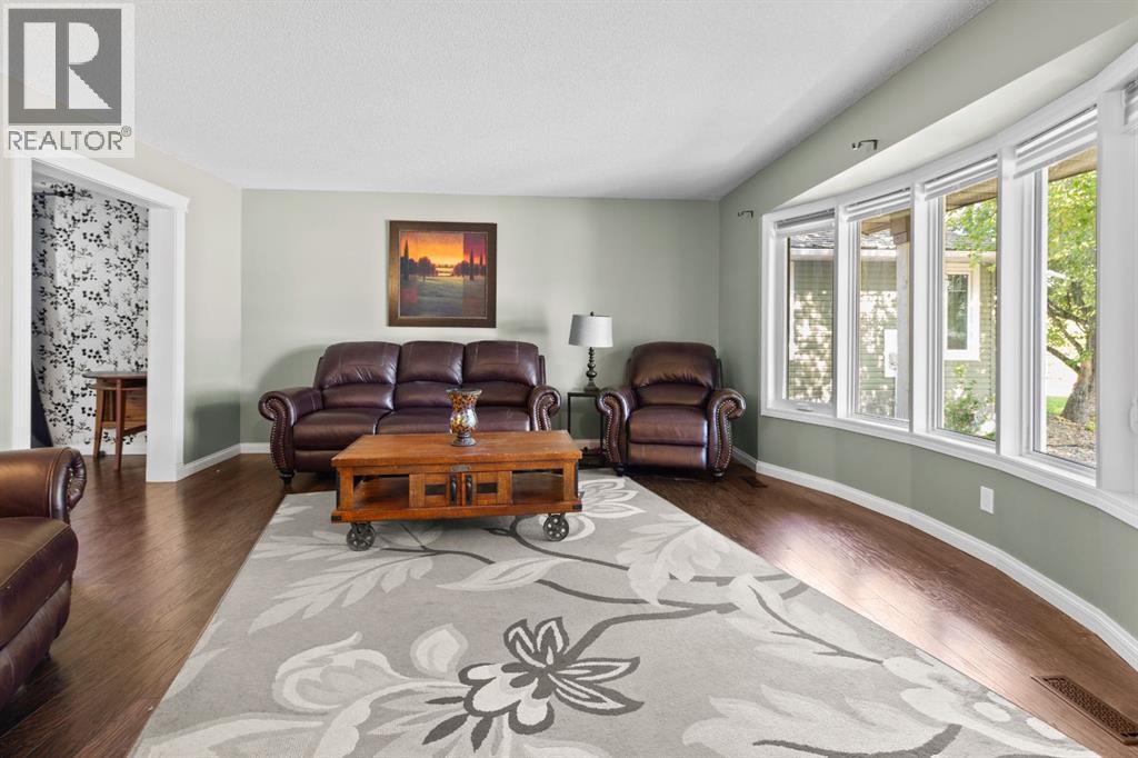 5302 64 Street - Image 3