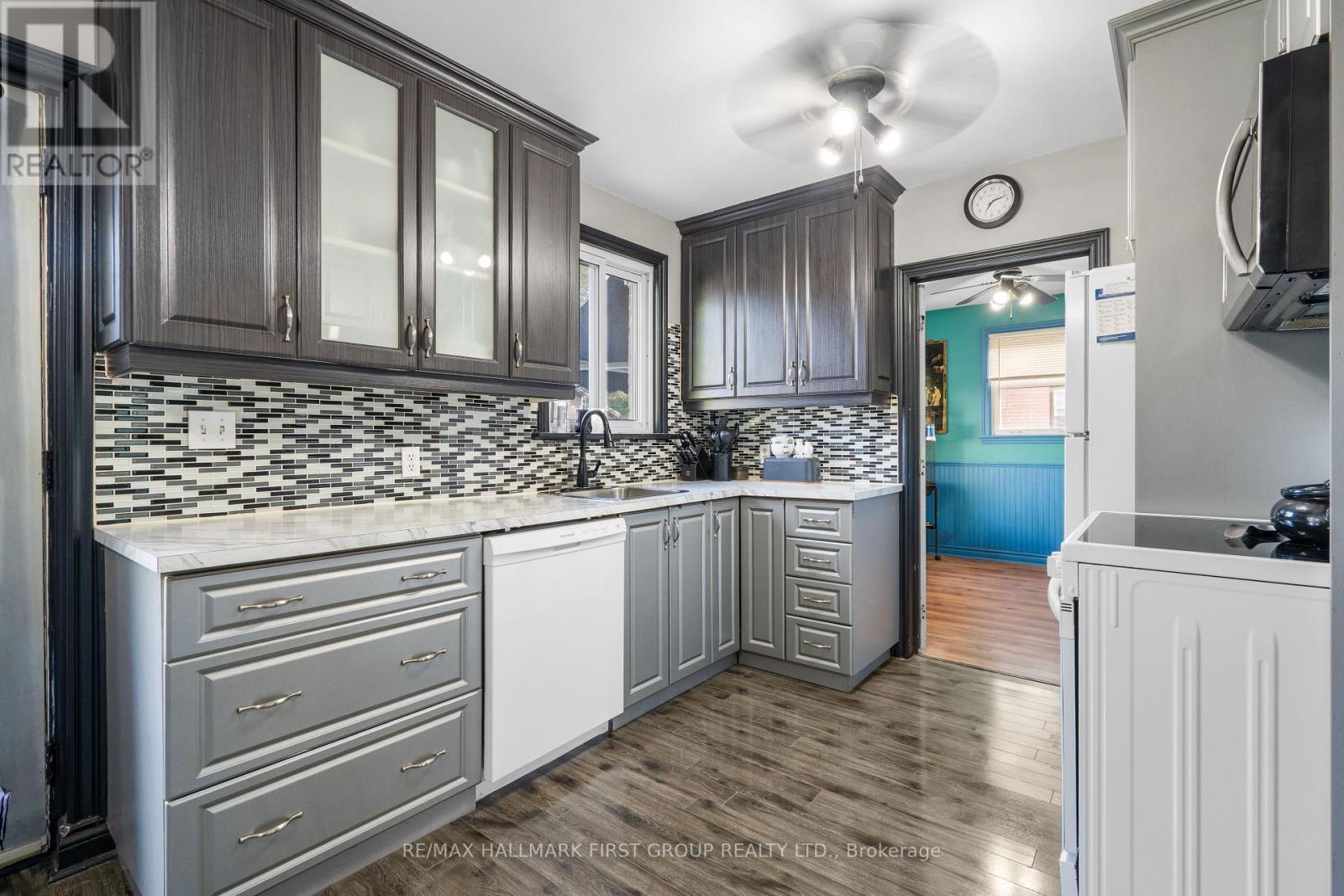 99 PONTIAC AVENUE - 4