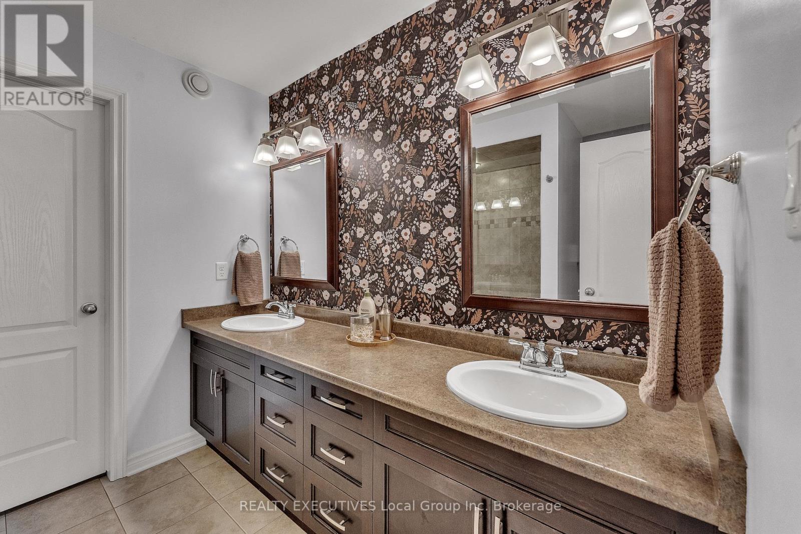 124 FAIRWAY DRIVE - Image 24