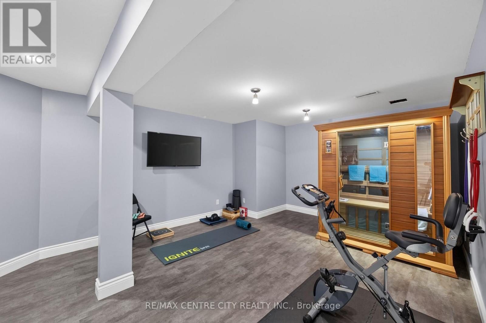 176 OPTIMIST PARK DRIVE - Image 34