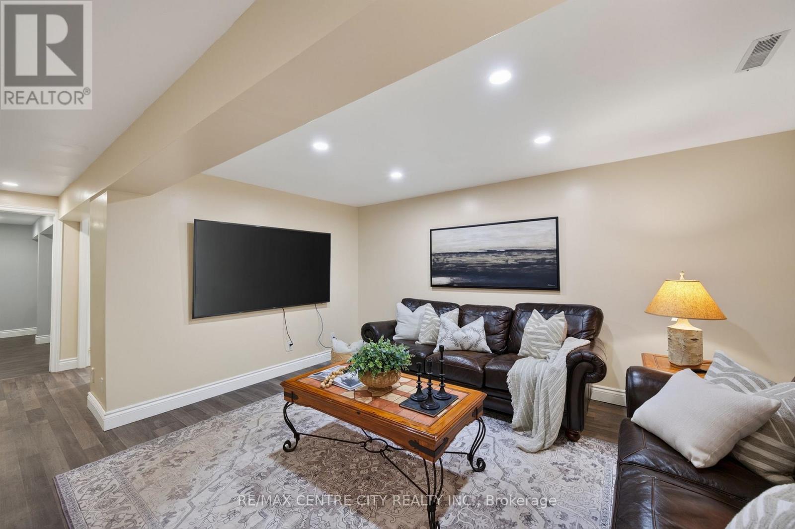 176 OPTIMIST PARK DRIVE - Image 33