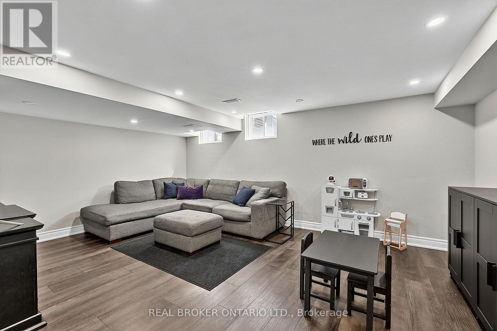 313 SILK TWIST DRIVE - Image 33