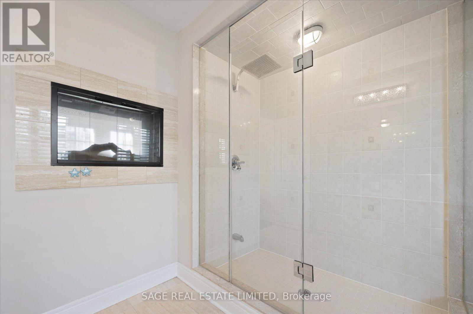 19 ROSEBERRY ROAD - 28