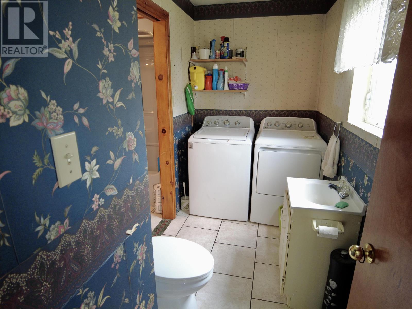 Property 21 of 34 of 2901 Wyvern Road