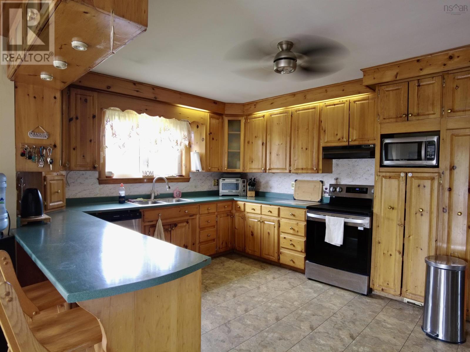 Property 8 of 34 of 2901 Wyvern Road