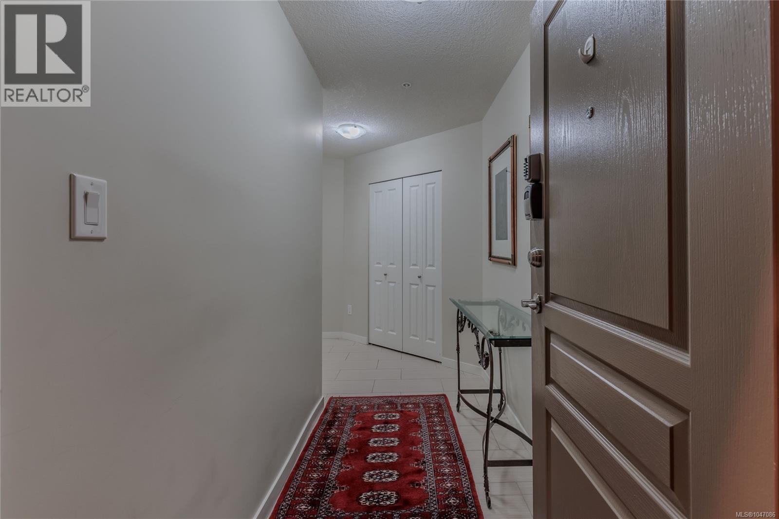 #404 5670 Edgewater Lane - 12