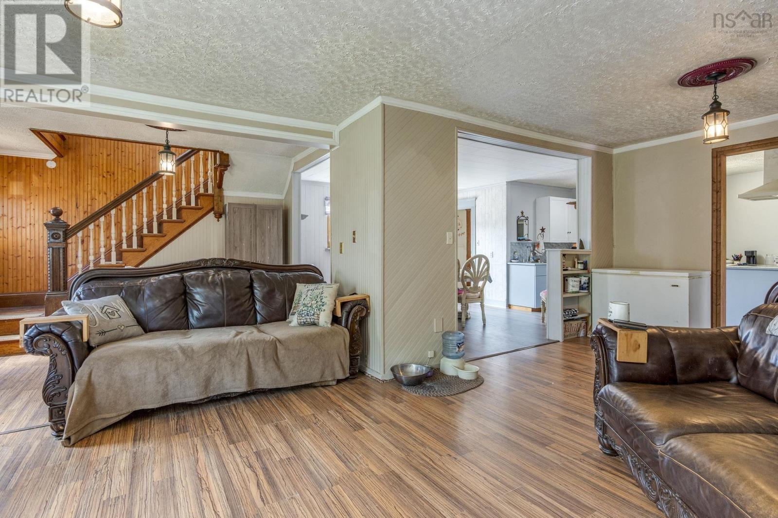 389 Bentley Road - 15