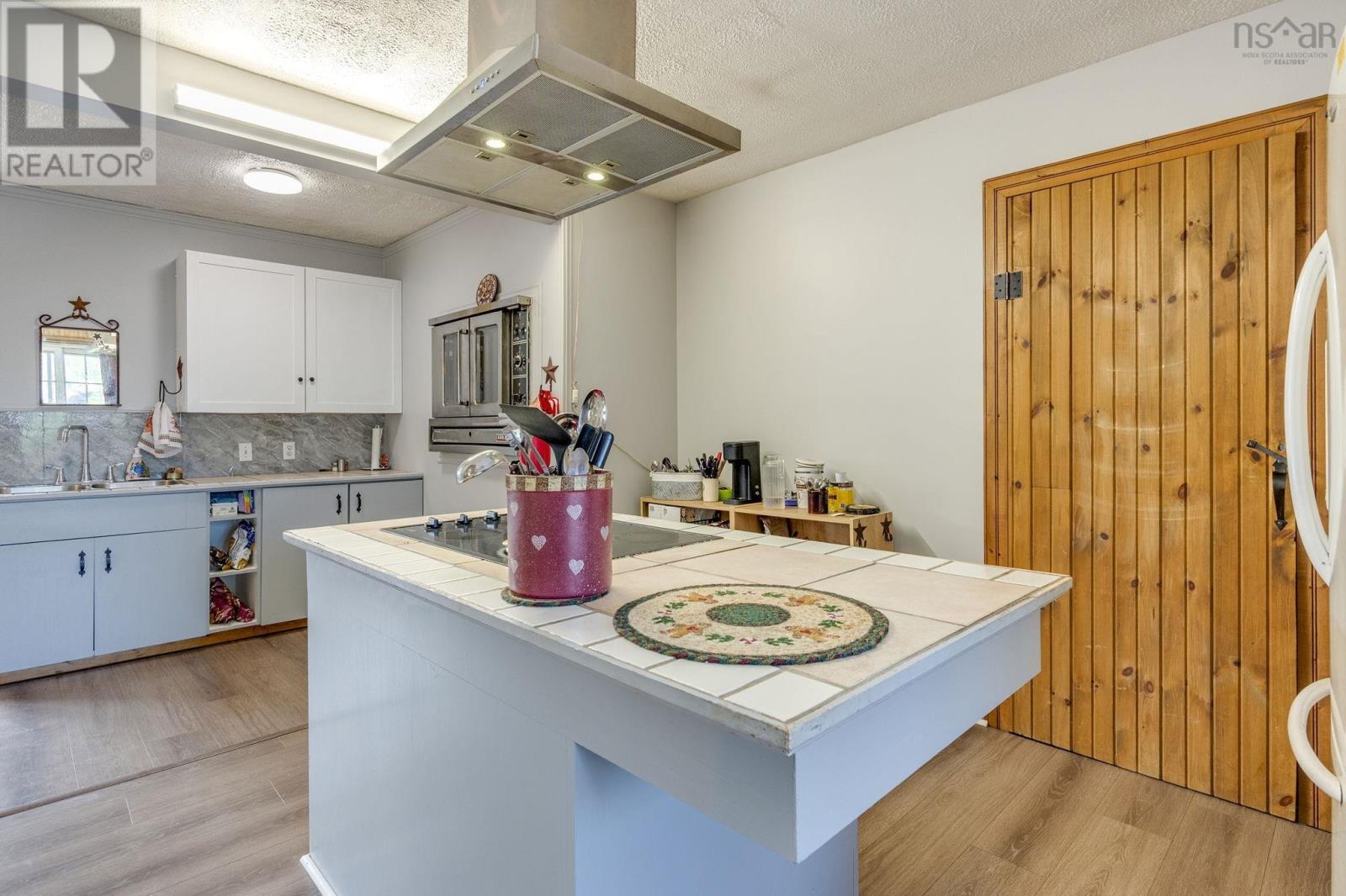 389 Bentley Road - 3