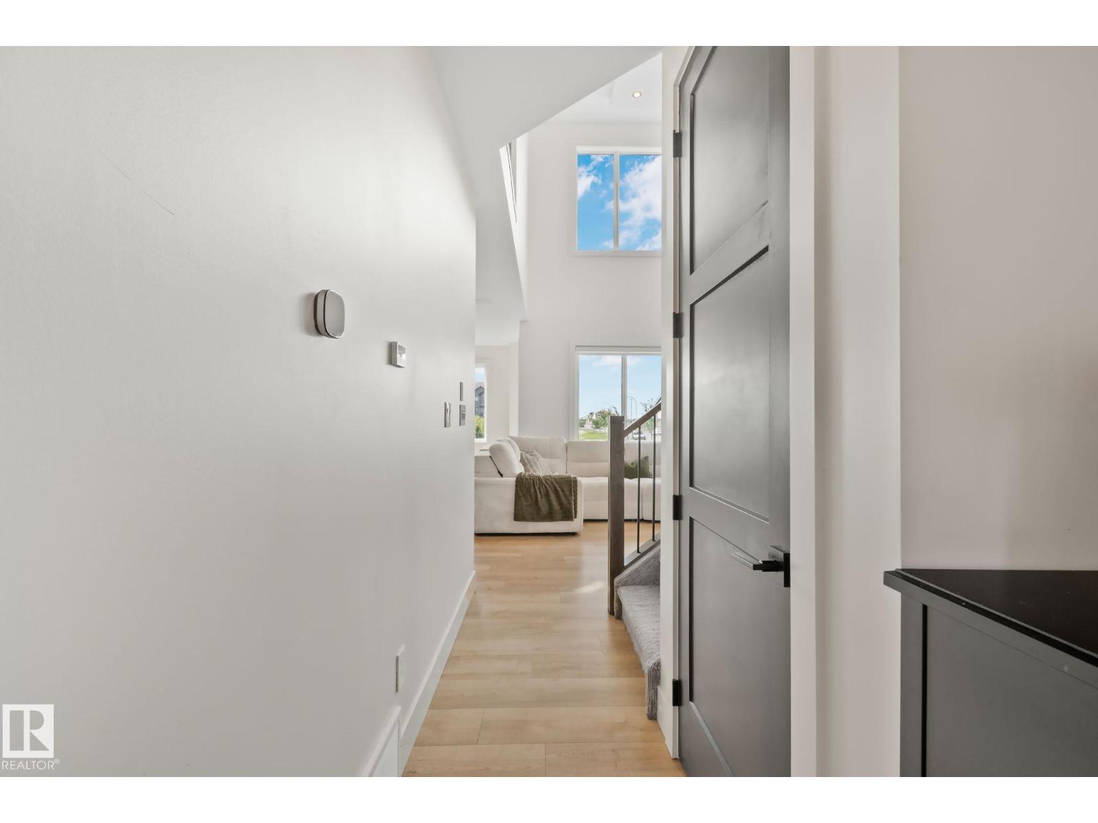 1 STARLING WY - Image 6