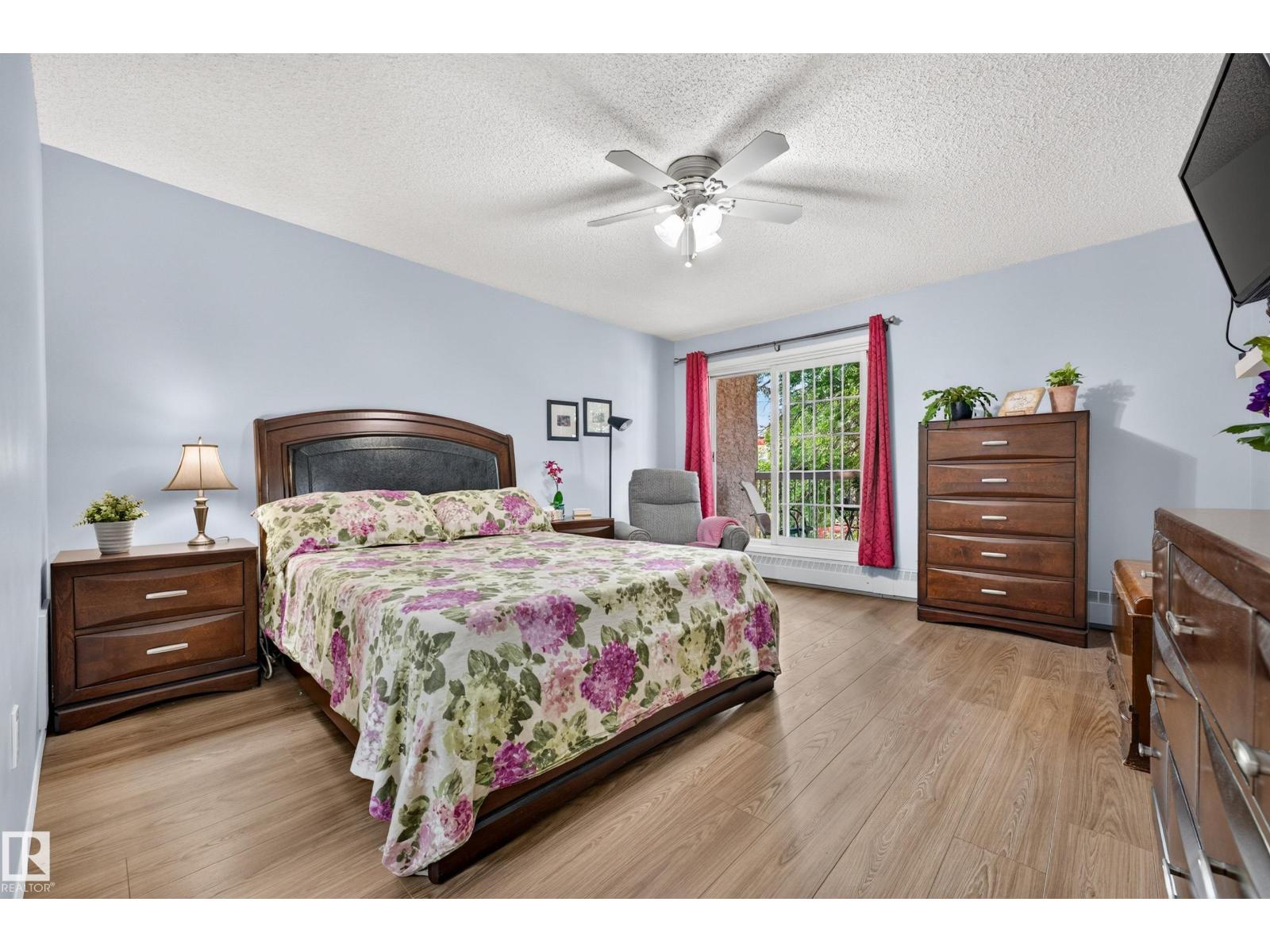 #405 3 PERRON ST - 19