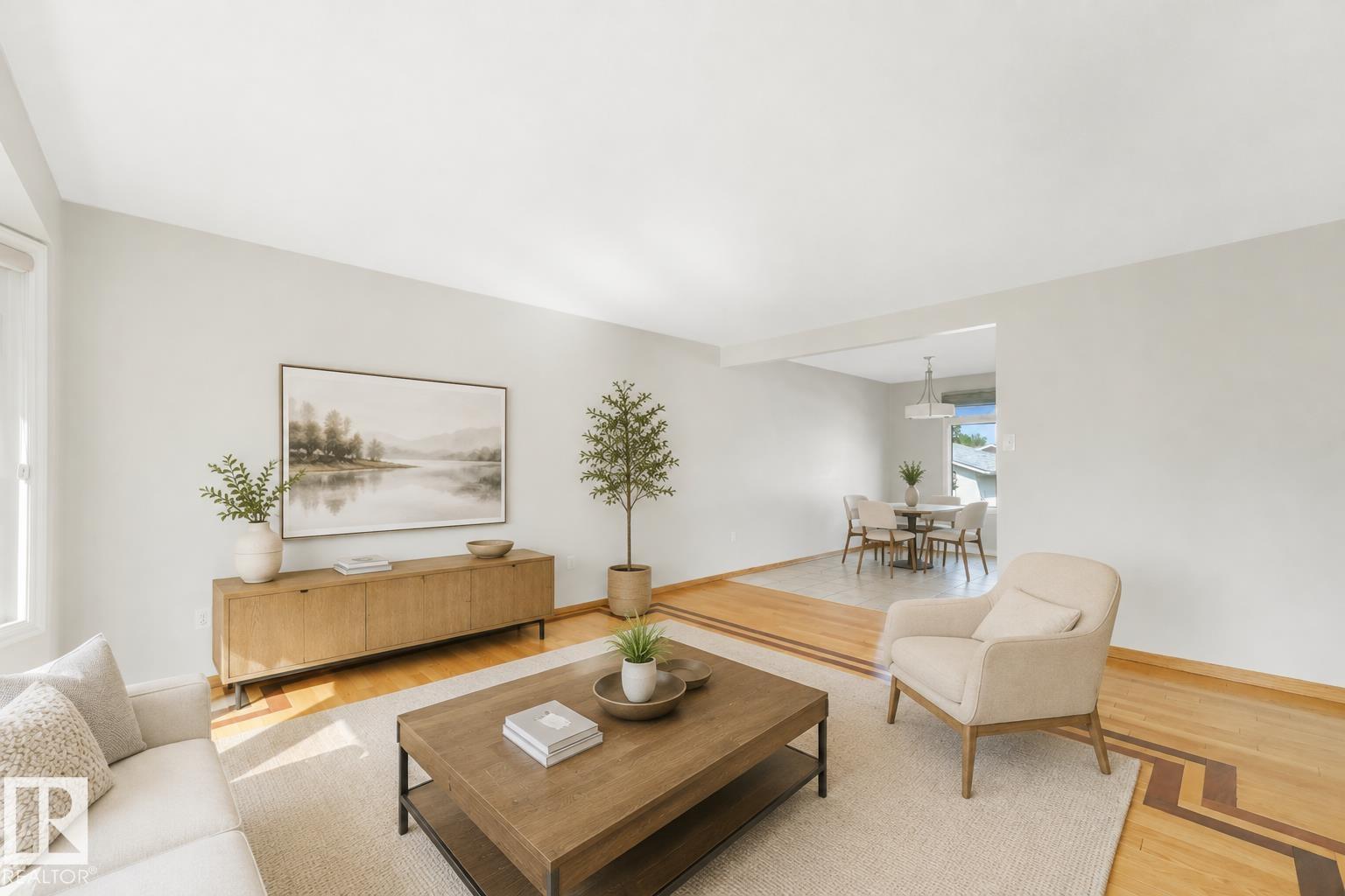 8608 152A AV NW - 2