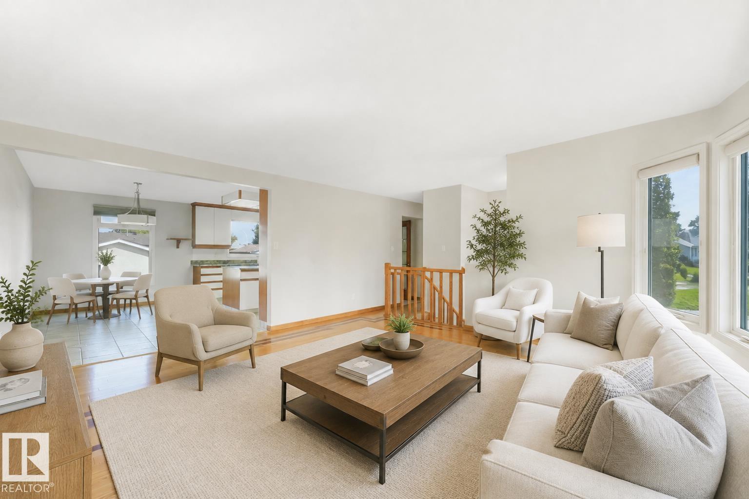8608 152A AV NW - 3