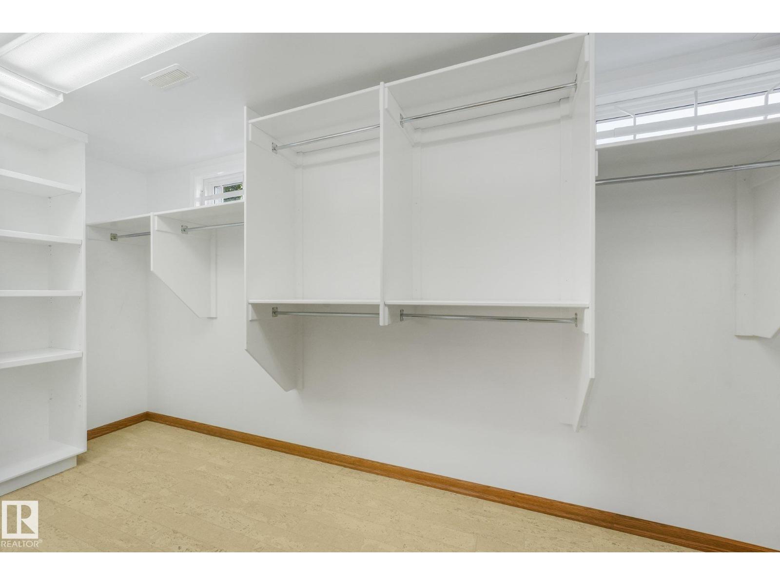 8608 152A AV NW - Image 30
