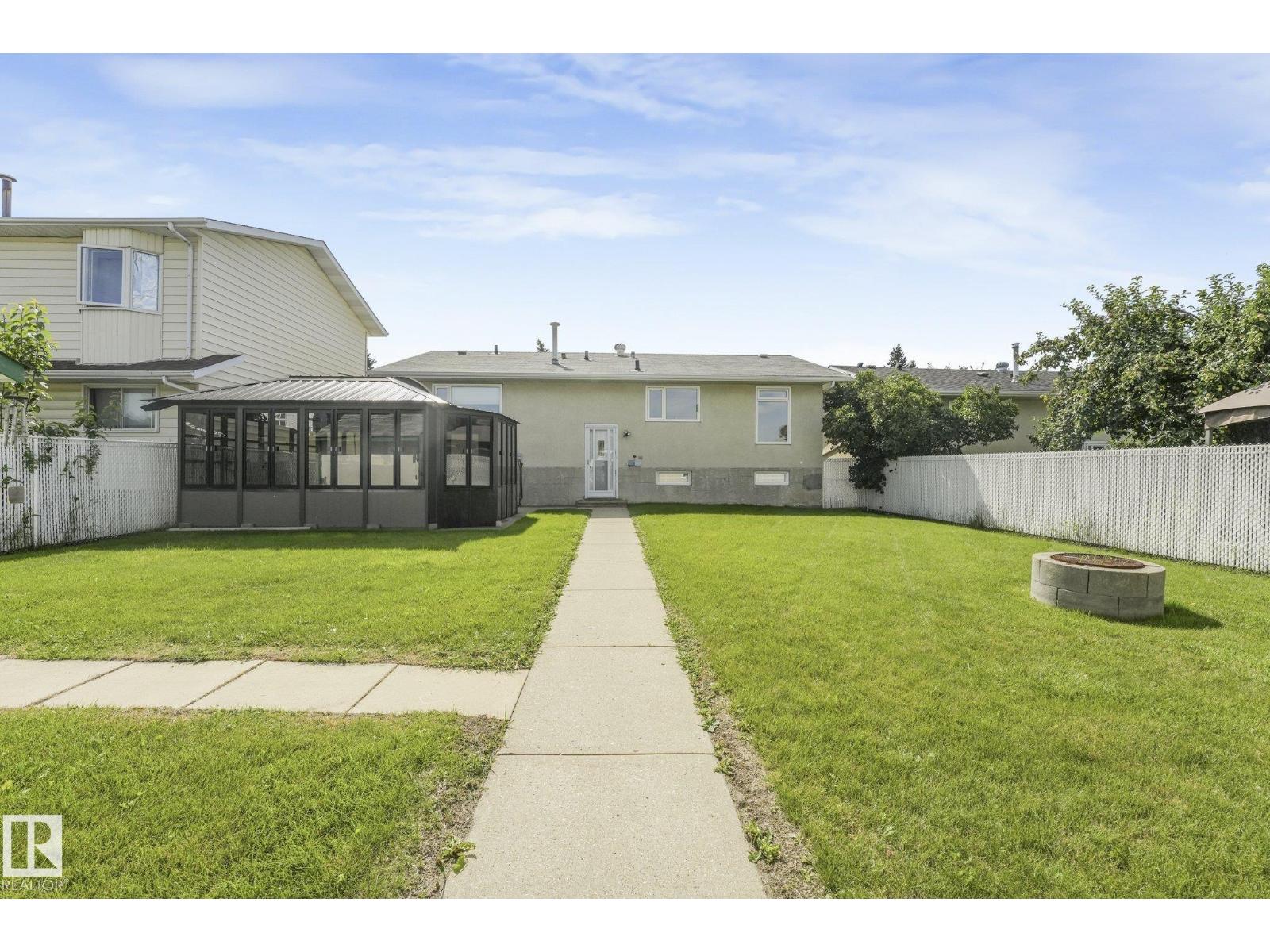 8608 152A AV NW - Image 39
