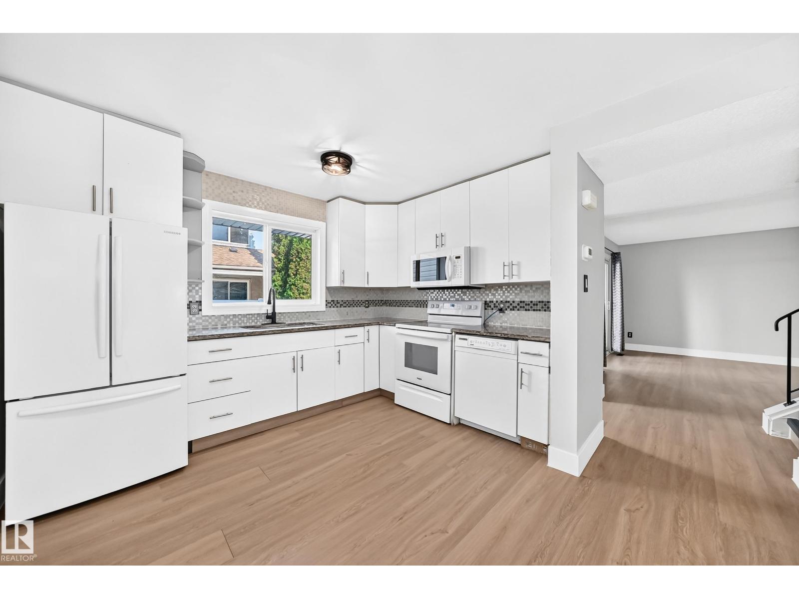Property for sale at 54 WOODVALE VG NW