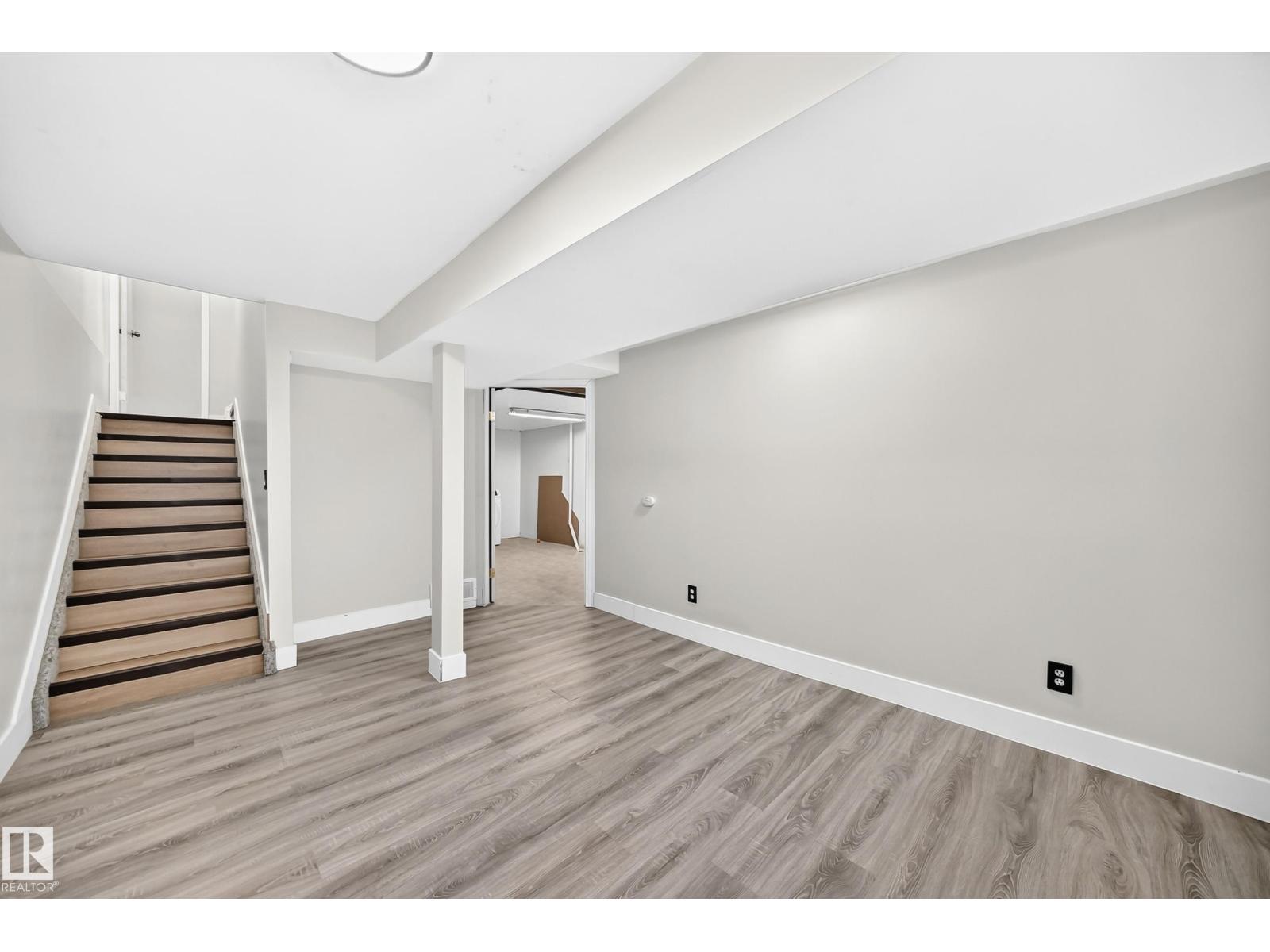 54 WOODVALE VG NW - Image 32