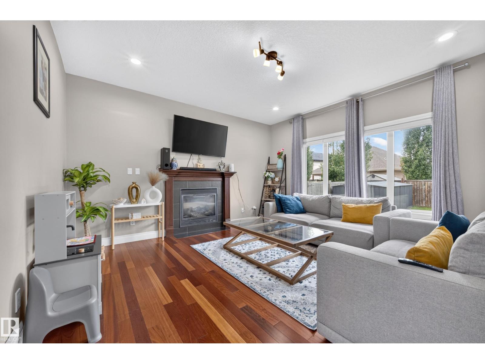 3006 Montrose BV - Image 11