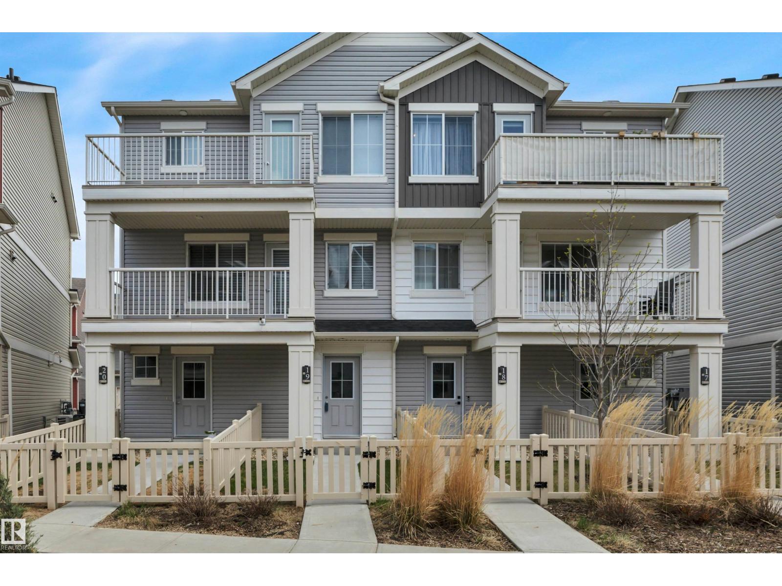 Property for sale at #19 1110 DANIELS LINK LI SW