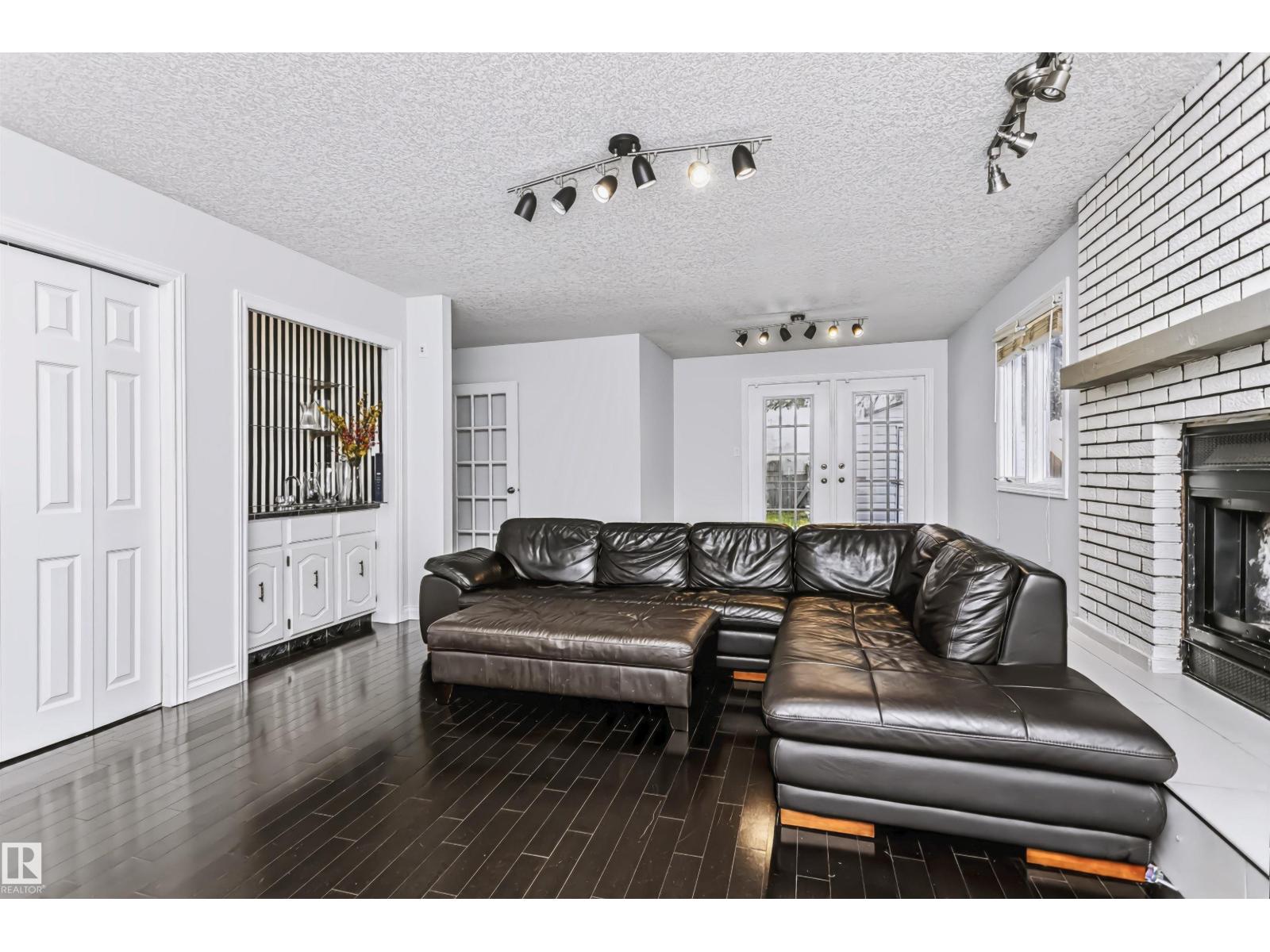 6016 177 ST NW - 13