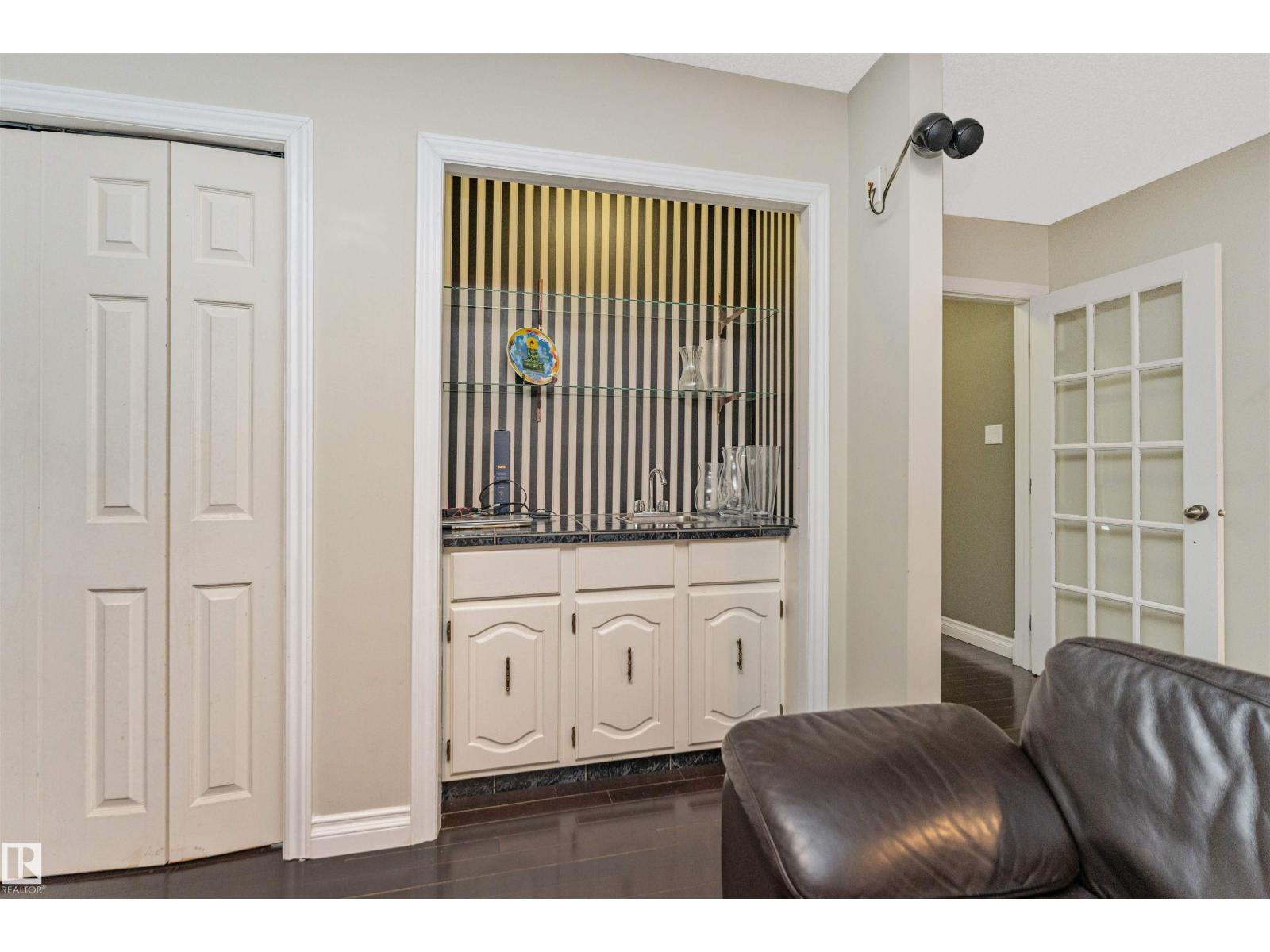 6016 177 ST NW - Image 14
