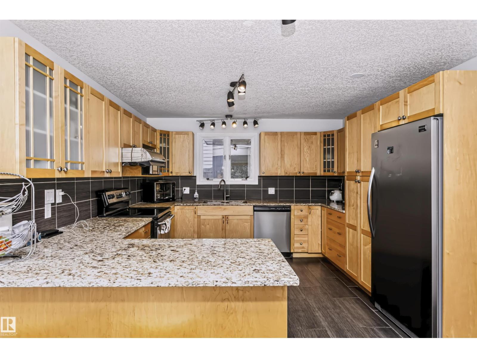 6016 177 ST NW - Image 17