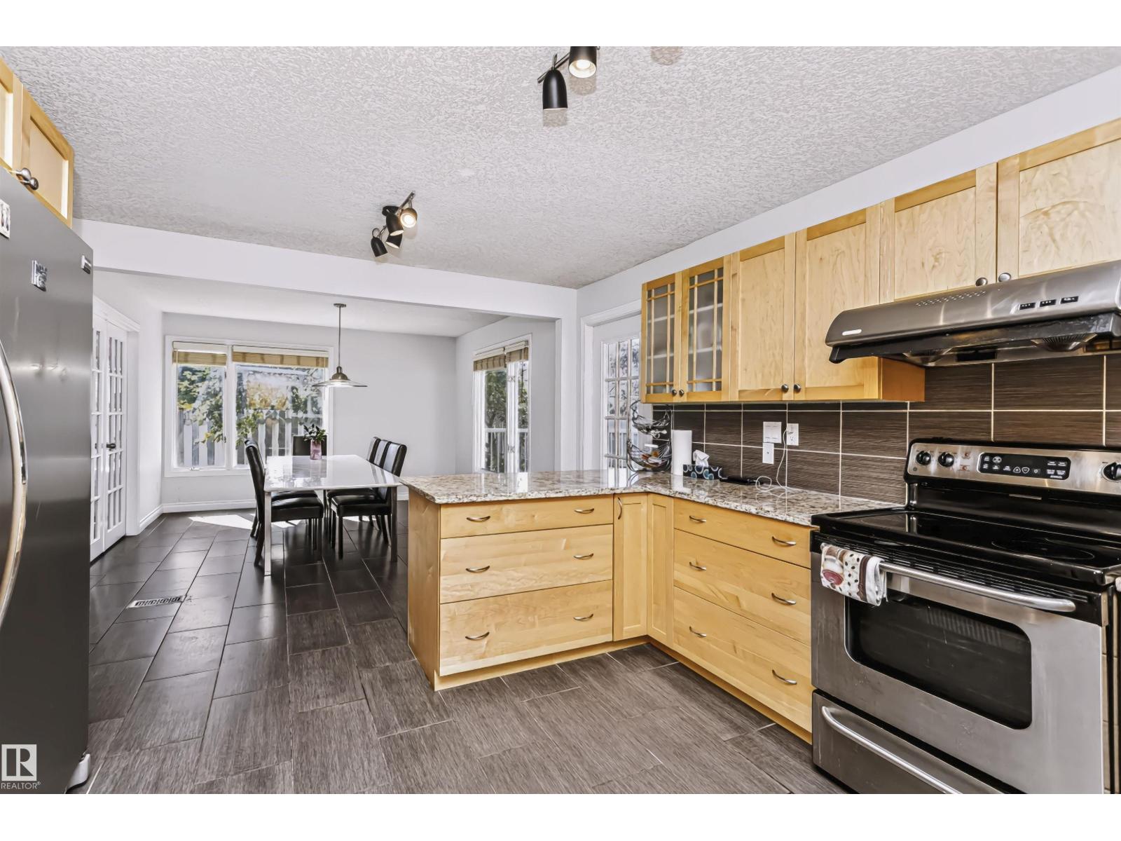 6016 177 ST NW - Image 19