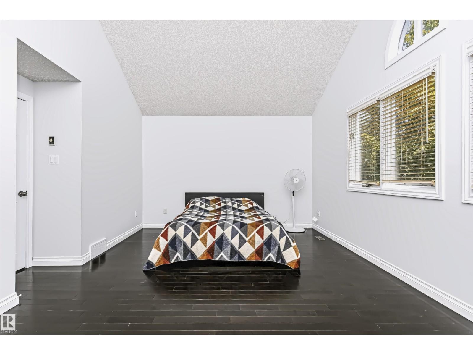 6016 177 ST NW - 32