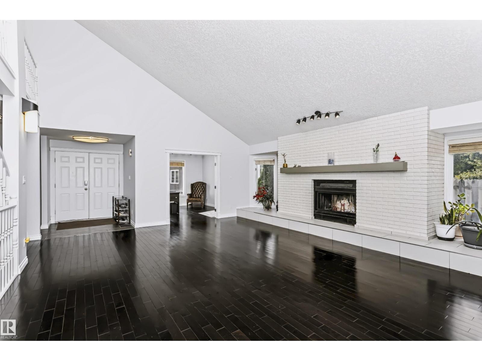 6016 177 ST NW - 5