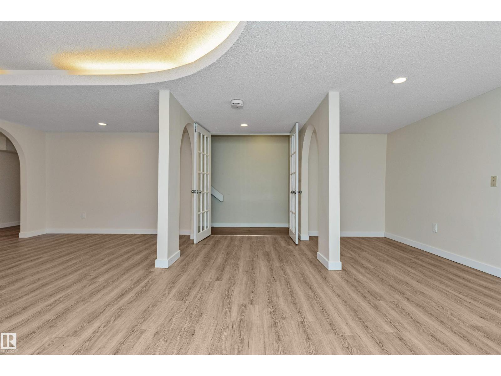 6016 177 ST NW - 51