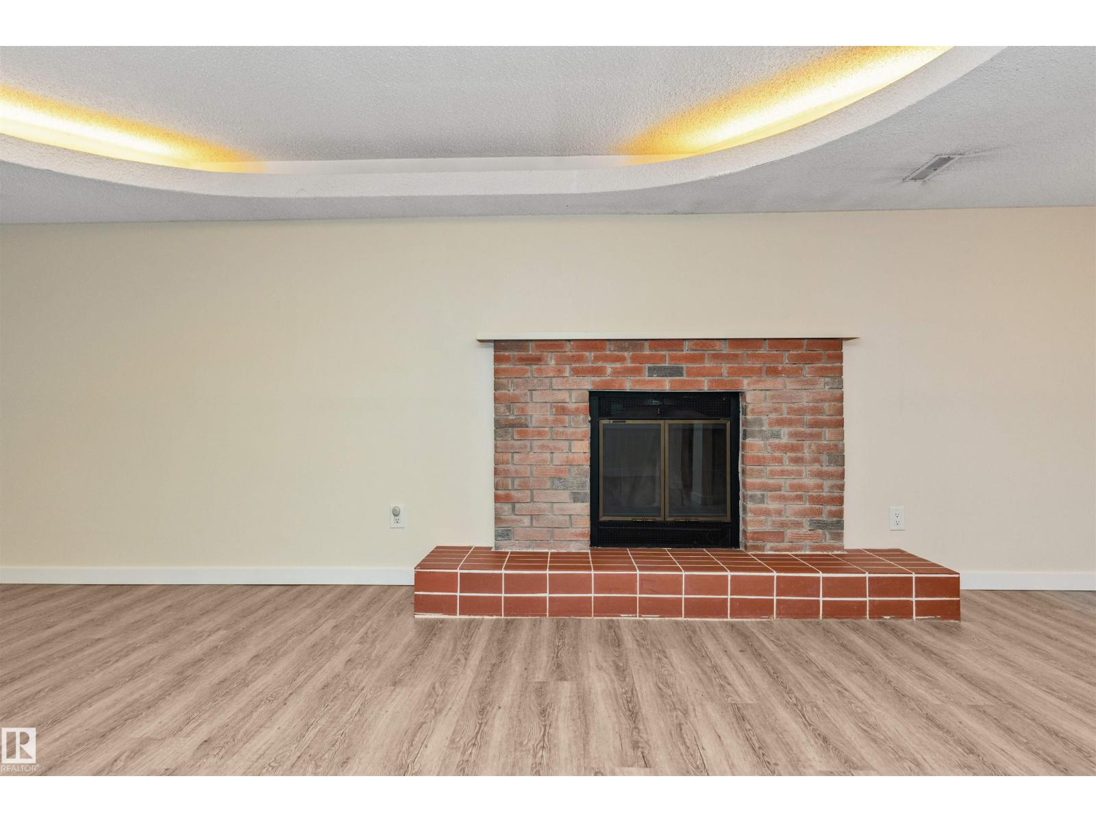 6016 177 ST NW - 52