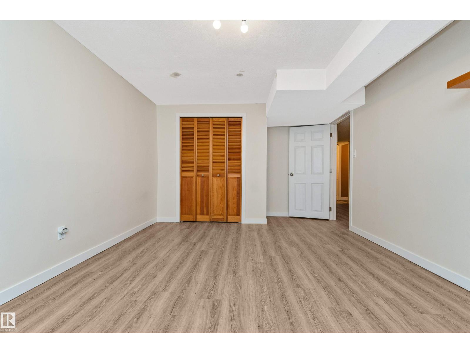 6016 177 ST NW - Image 54