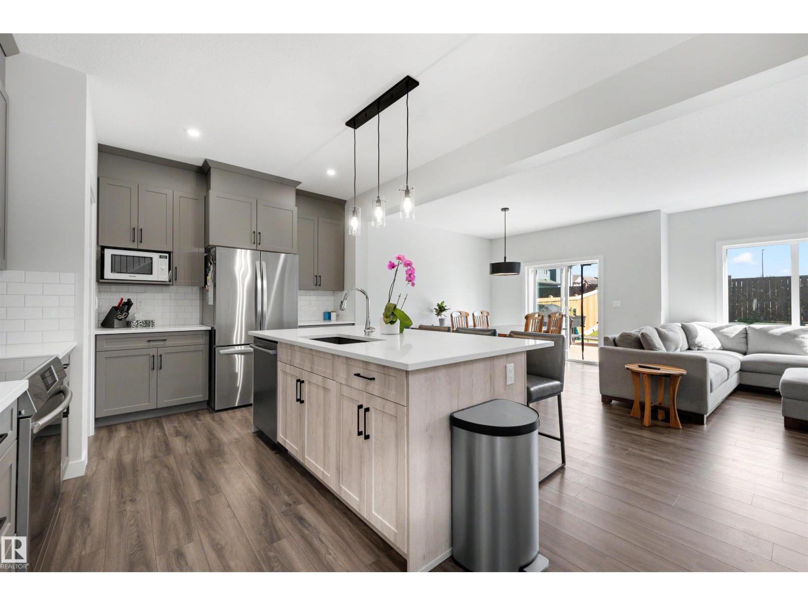 61 PENN PL - Image 3