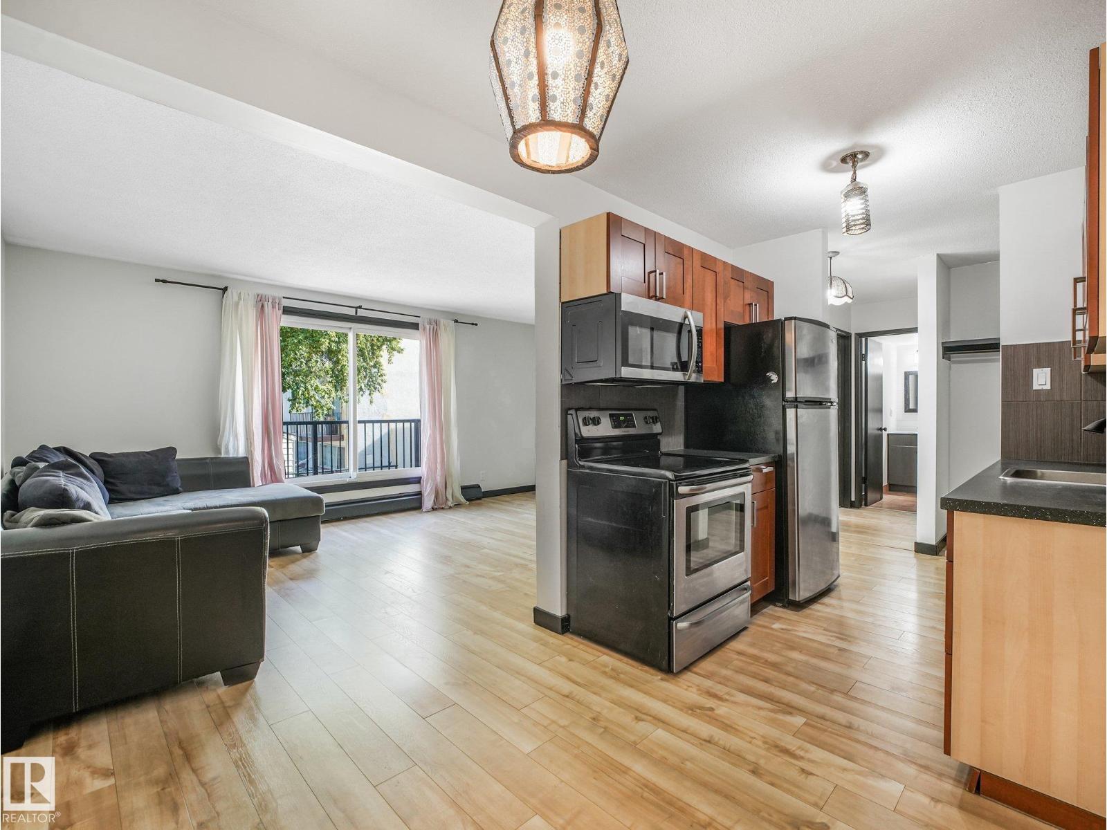 #205 10606 123 ST NW - Image 12