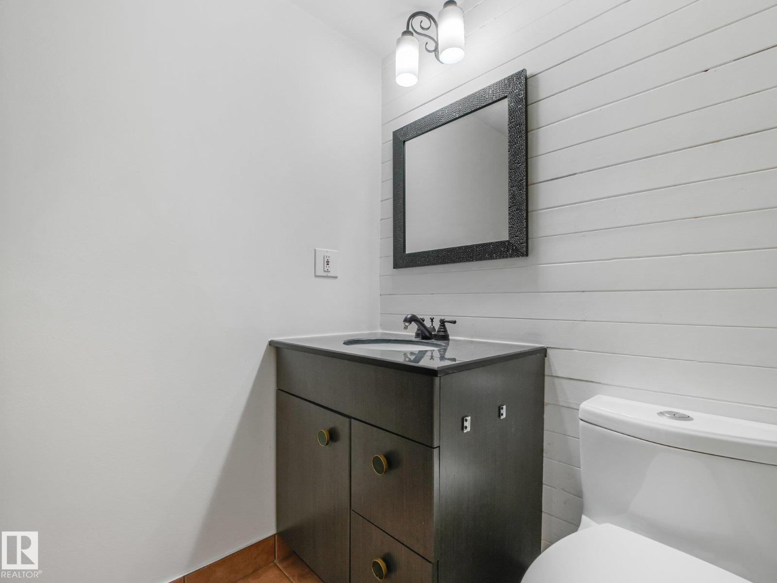 #205 10606 123 ST NW - 19