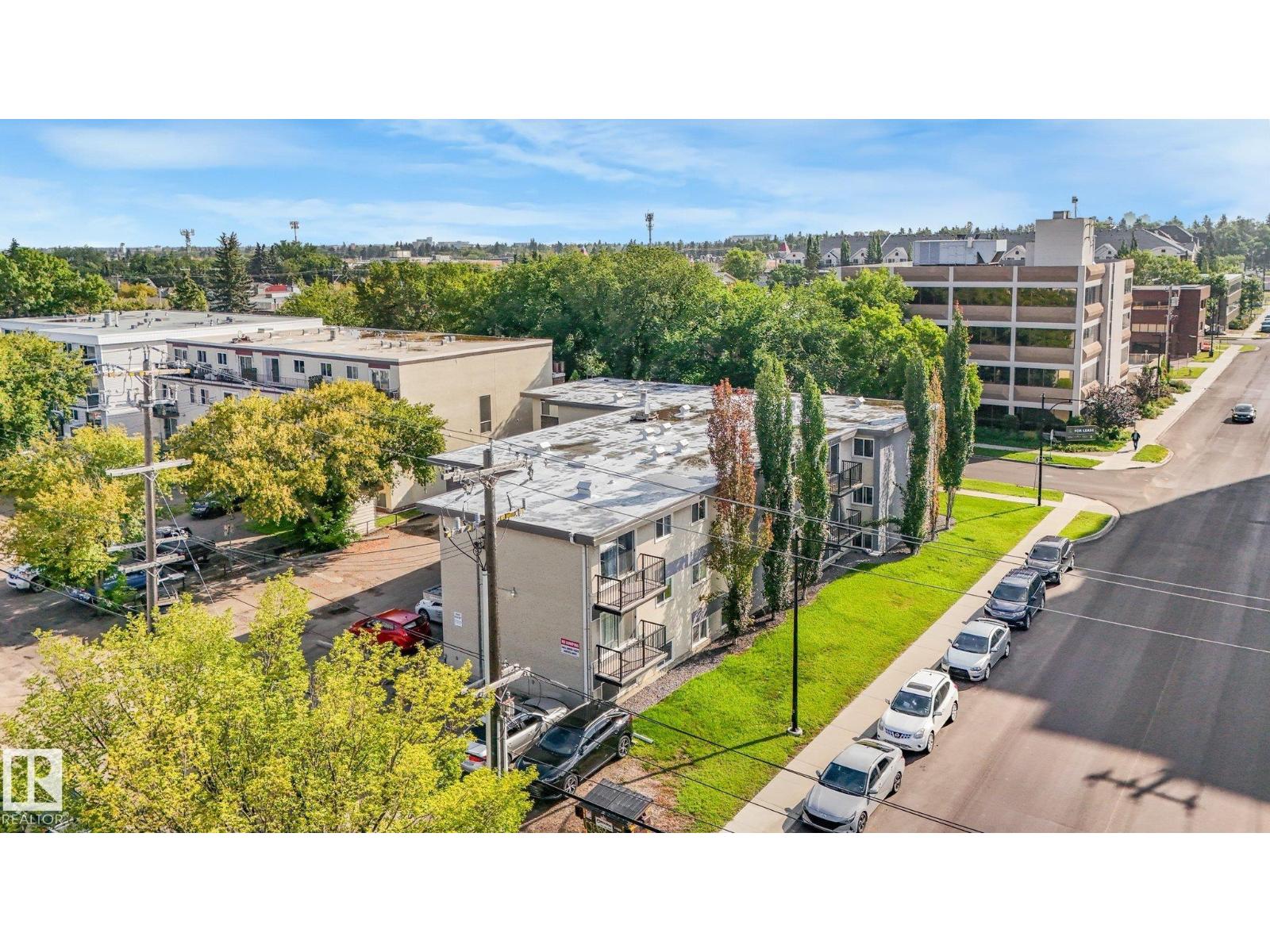 #205 10606 123 ST NW - 22