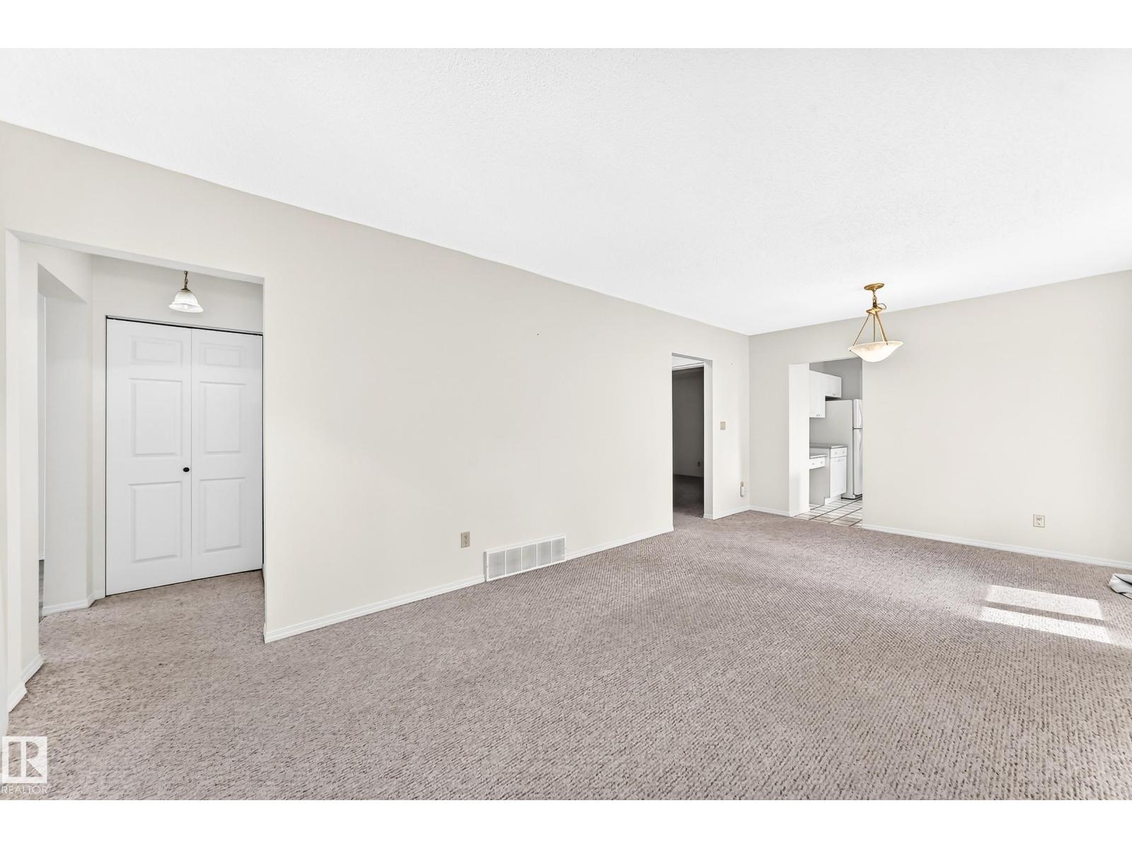 11045 125 ST NW - Image 19