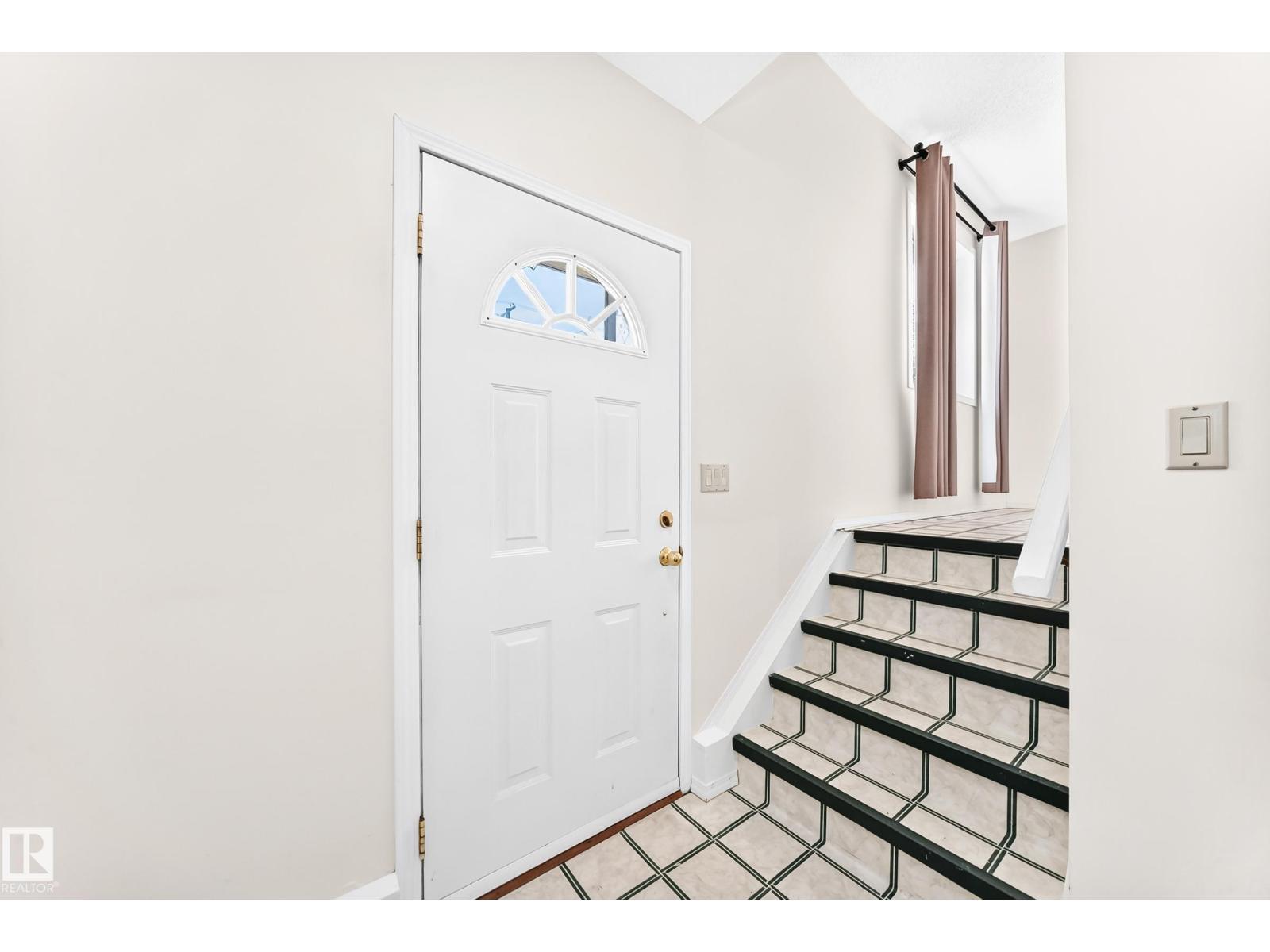 11045 125 ST NW - 31