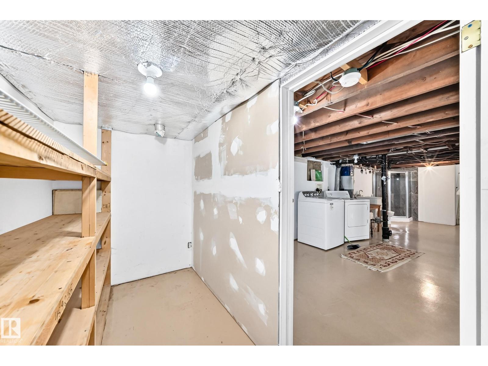 11045 125 ST NW - 34