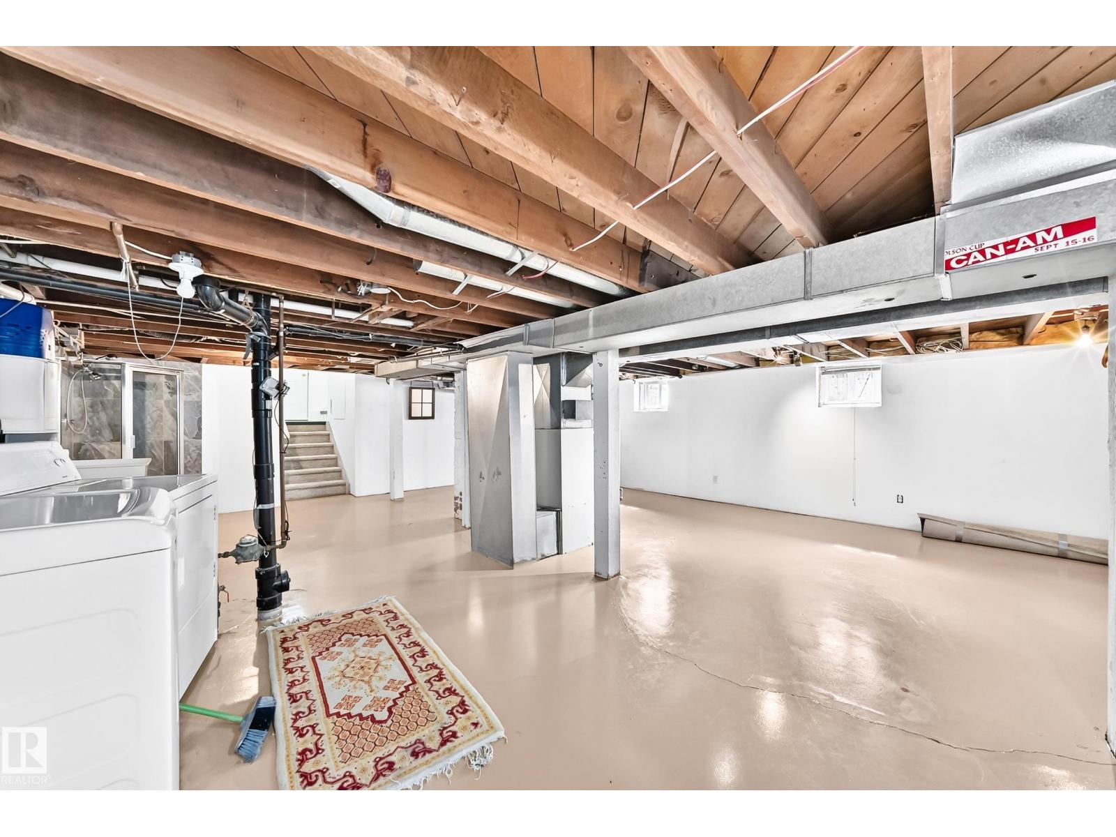 11045 125 ST NW - Image 39