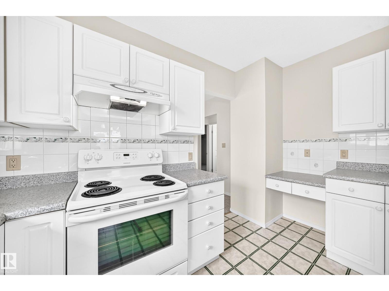 11045 125 ST NW - 9