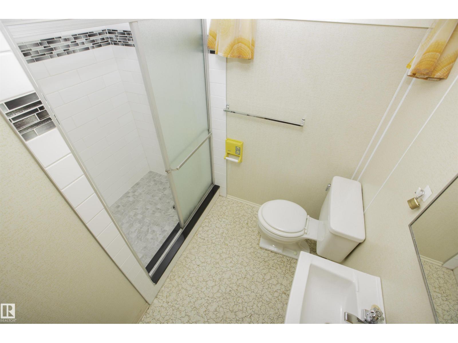 11131 52 ST NW - 41