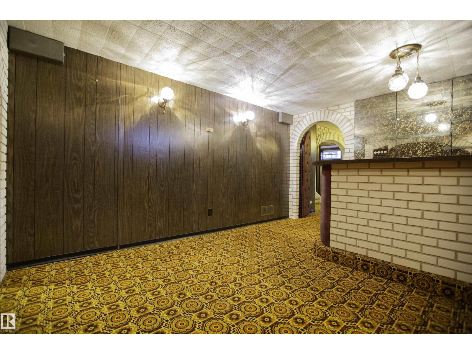 11131 52 ST NW - 49