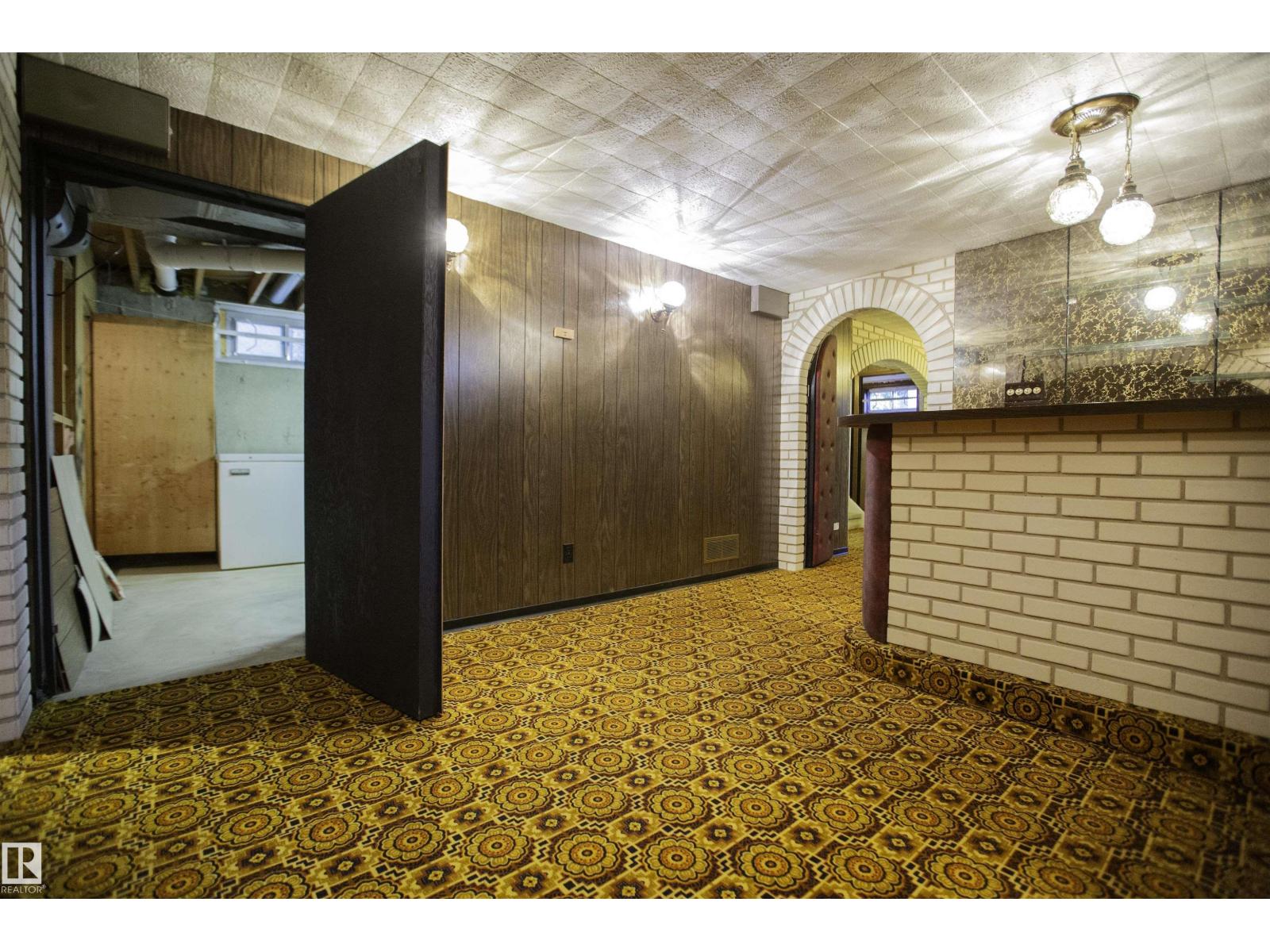 11131 52 ST NW - Image 50