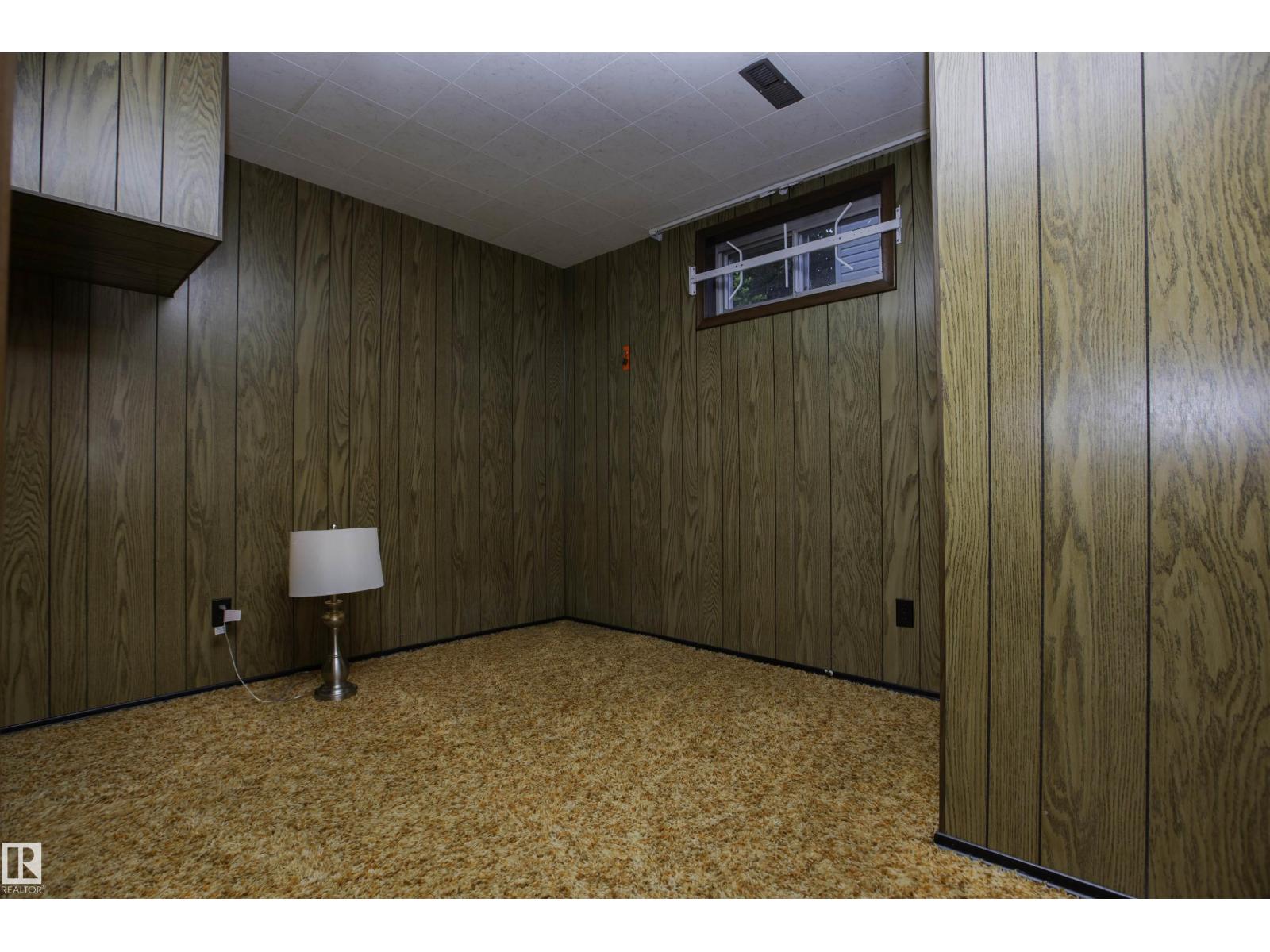 11131 52 ST NW - 57