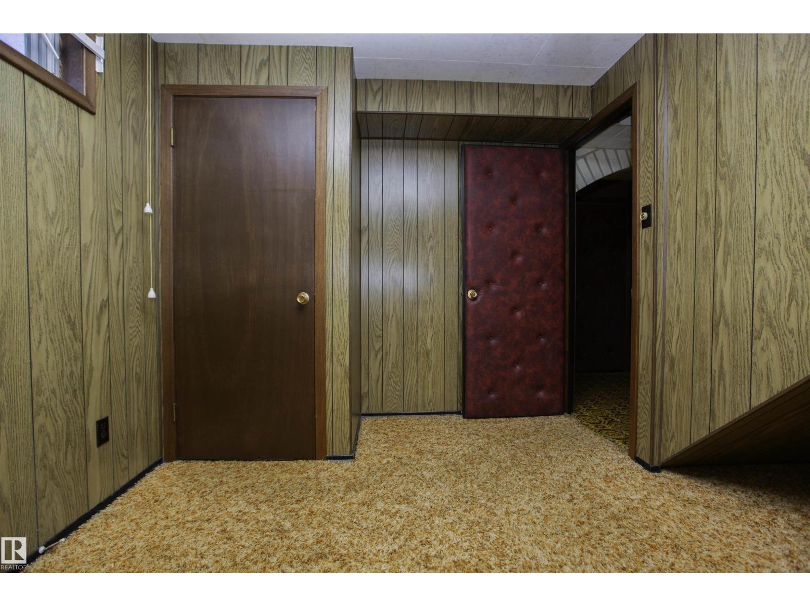11131 52 ST NW - 58