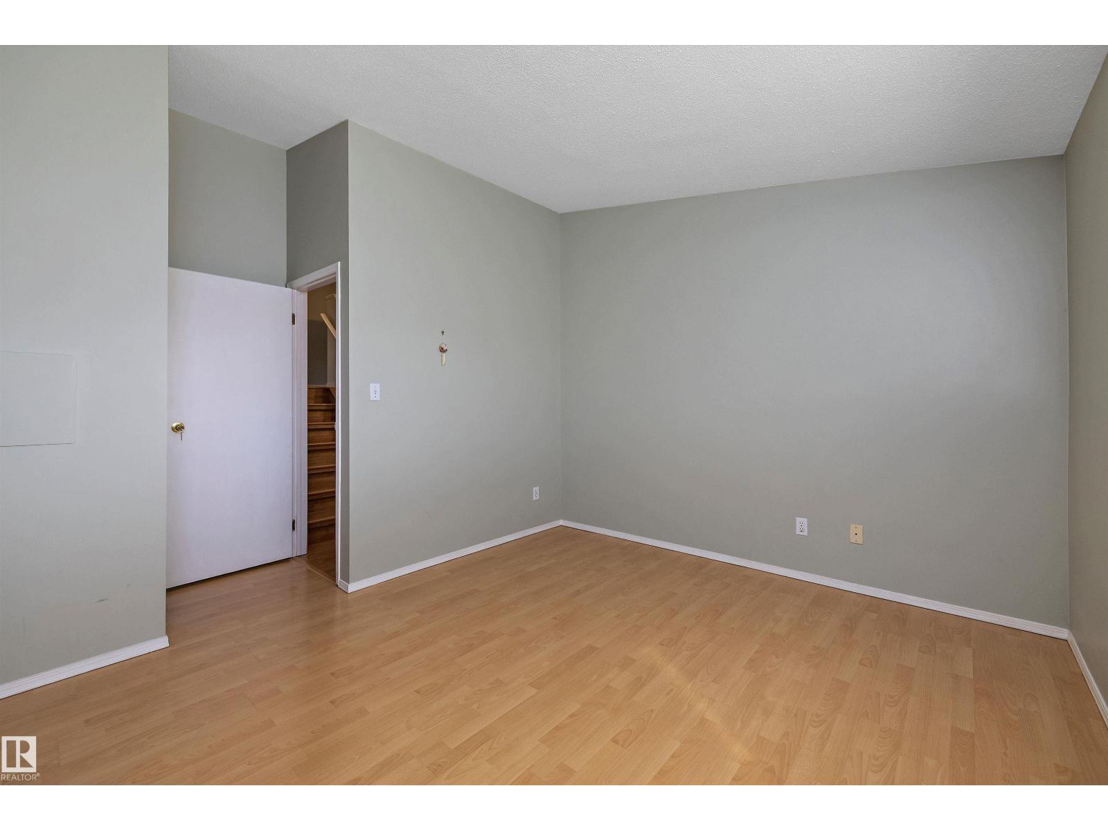 #29 9520 174 ST NW - 24
