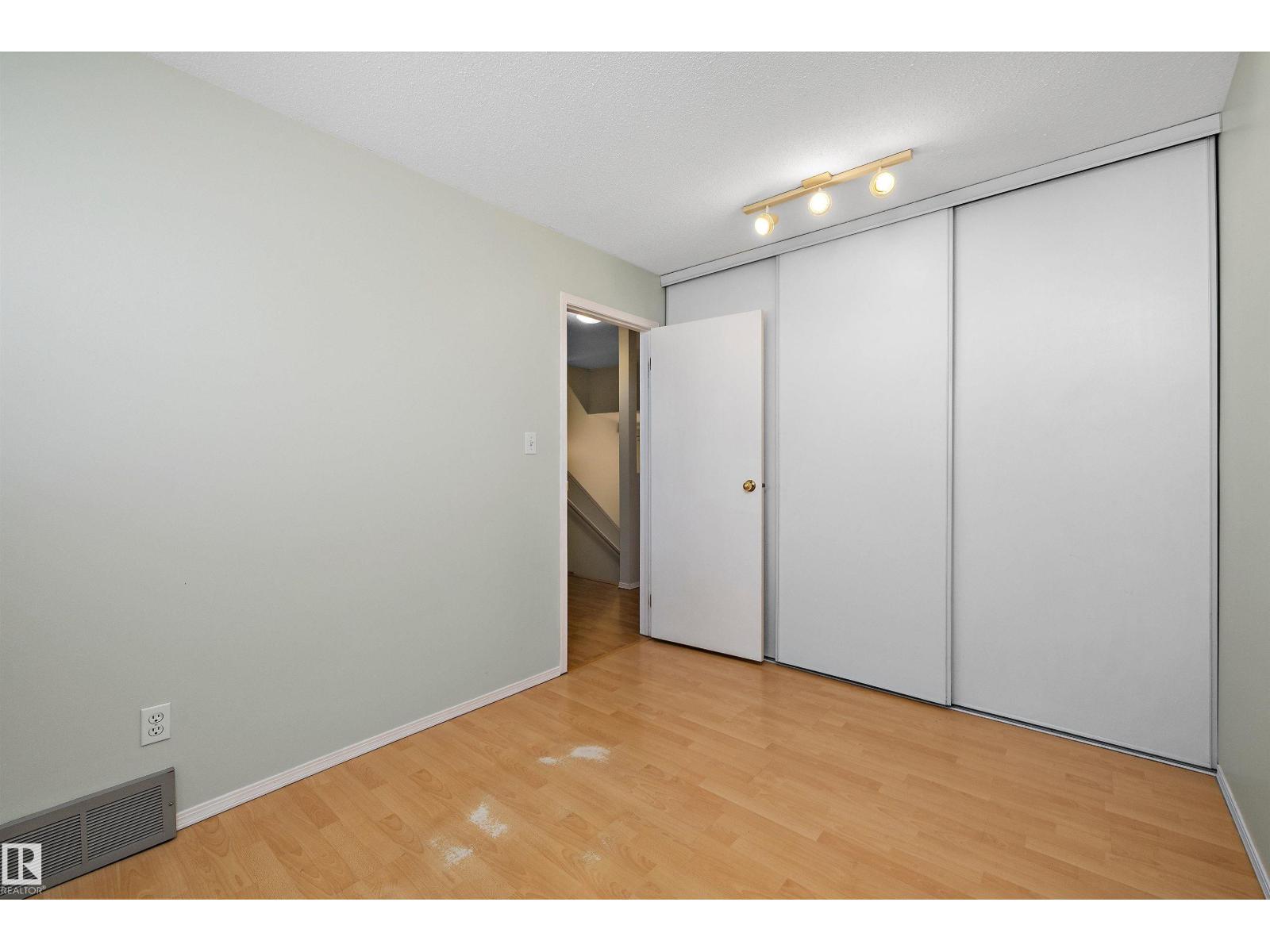#29 9520 174 ST NW - 34